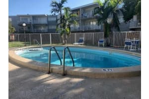 7713 Sw 88th St A103, Miami