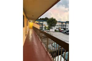 8875 Fontainebleau Blvd 203, Miami