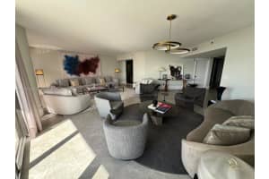 2000 Island Blvd 2404, Aventura