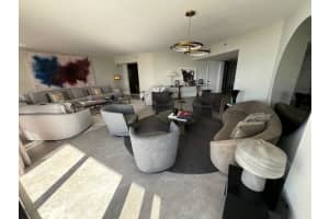 2000 Island Blvd 2404, Aventura