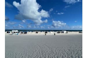 1390 Ocean Drive 201, Miami Beach
