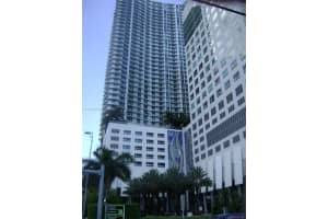 185 Sw 7th St 3111, Miami