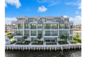 4014 Ne 167 St, North Miami Beach