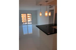 3755 Ne 167th St 37, North Miami Beach