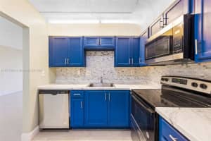 2860 Somerset Dr 206k, Lauderdale Lakes