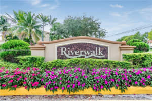 240 Riverwalk Cir, Sunrise