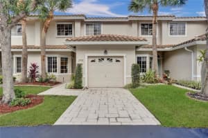 2915 Port Royale Ln 103, Fort Lauderdale