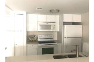 995 Sw 84th Ave 124, Miami