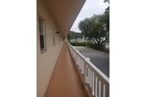 6731 Cypress Rd 104, Plantation