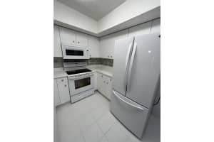 5540 Nw 61st St 422, Coconut Creek