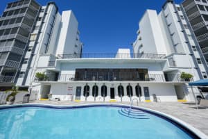 200 Diplomat Pkwy 827, Hallandale Beach