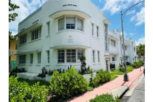 810 7th St 207, Miami Beach