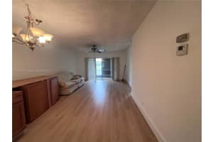 7400 Nw 4th Pl 106, Margate