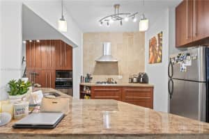 1840 James Ave 8, Miami Beach