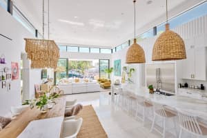 2360 Bayview Ln, North Miami