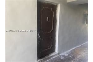 335 W Laurel Dr 1m, Margate