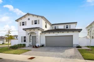 12728 Sw 211th St, Miami