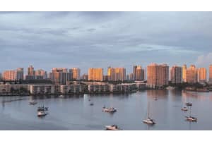 17301 Biscayne Blvd 1106, North Miami Beach