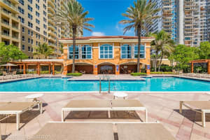 2080 S Ocean Dr 107, Hallandale Beach