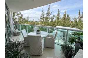 19400 Turnberry Way 412, Aventura