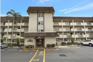 6080 Nw 44th St 212, Lauderhill