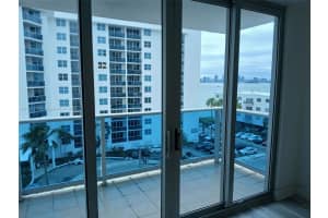 7501 E Treasure Dr 6t, North Bay Village