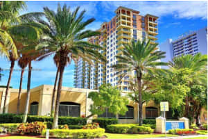 2080 S Ocean Dr 303, Hallandale Beach