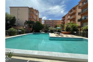 1950 W 54th St 112, Hialeah