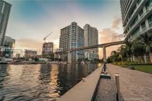 90 Sw 3rd St 2505, Miami 90 Sw 3rd St 2505, Miami