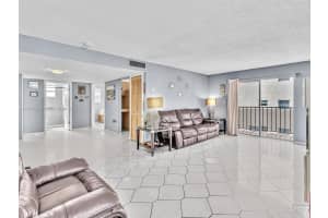 1236 Alton Rd 404, Miami Beach