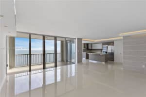 881 Ocean Dr 18f, Key Biscayne