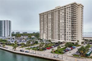 300 Bayview Dr 903, Sunny Isles Beach