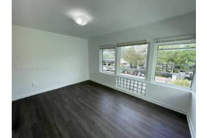 1555 Pennsylvania Ave 202, Miami Beach