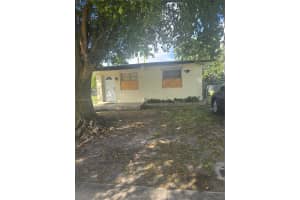 457 Ne 140th St 1, North Miami