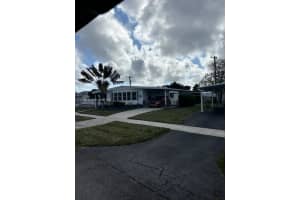 4218 Meadow View Dr, Boynton Beach
