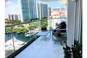 19707 Turnberry Way 10l, Aventura
