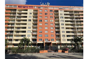 4675 W 18th Ct 801, Hialeah