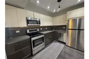 9381 E Bay Harbor Dr 301s, Bay Harbor Islands
