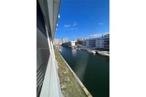 3750 Ne 170th St 400, North Miami Beach