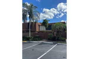 1316 Sw 118th Ter 1316, Davie