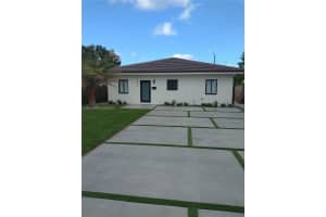 1819 Ne 182nd St, North Miami Beach