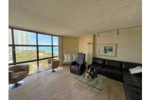 6423 Collins Ave 809, Miami Beach