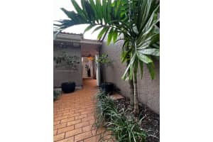 109 Heatherbrook Way 146, Hollywood