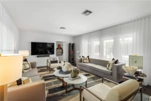 550 Pidgeon Plum Ln, Miami
