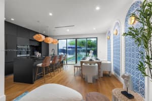 408 Nw 52nd St, Miami