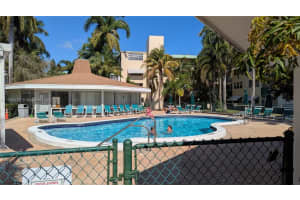 1333 E Hallandale Beach Blvd 102, Hallandale Beach