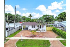 713 Sw 6th Ave, Hallandale Beach
