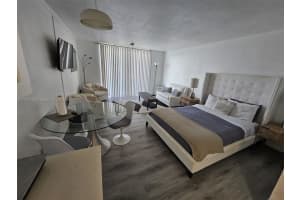 19201 Collins Ave 512, Sunny Isles Beach