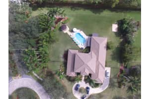 2750 E Jockey Cir E, Davie