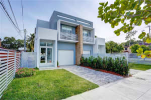 3570 Sw 23rd St 3570, Miami